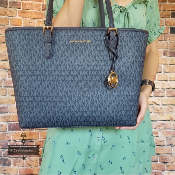 Michael Kors Jet set travel medium carryall tote - Picture 8 of 8